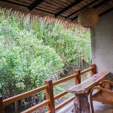 Ruean Thai Nai Bang by PANSAK Resort Surat Thani Bagian luar foto