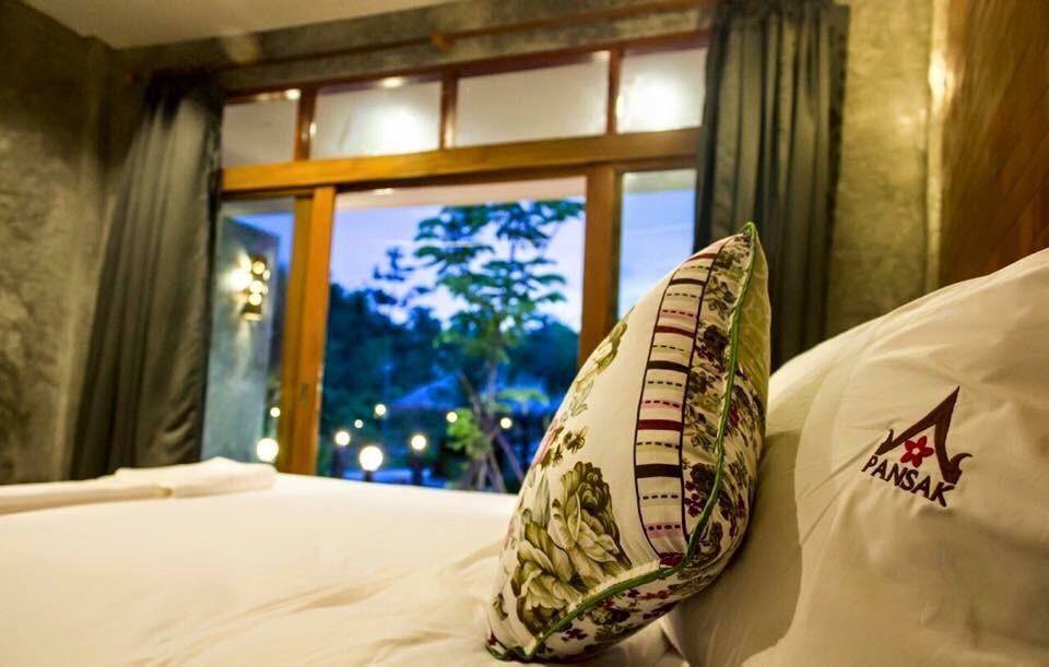 Ruean Thai Nai Bang by PANSAK Resort Surat Thani Bagian luar foto