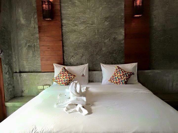 Ruean Thai Nai Bang by PANSAK Resort Surat Thani Bagian luar foto