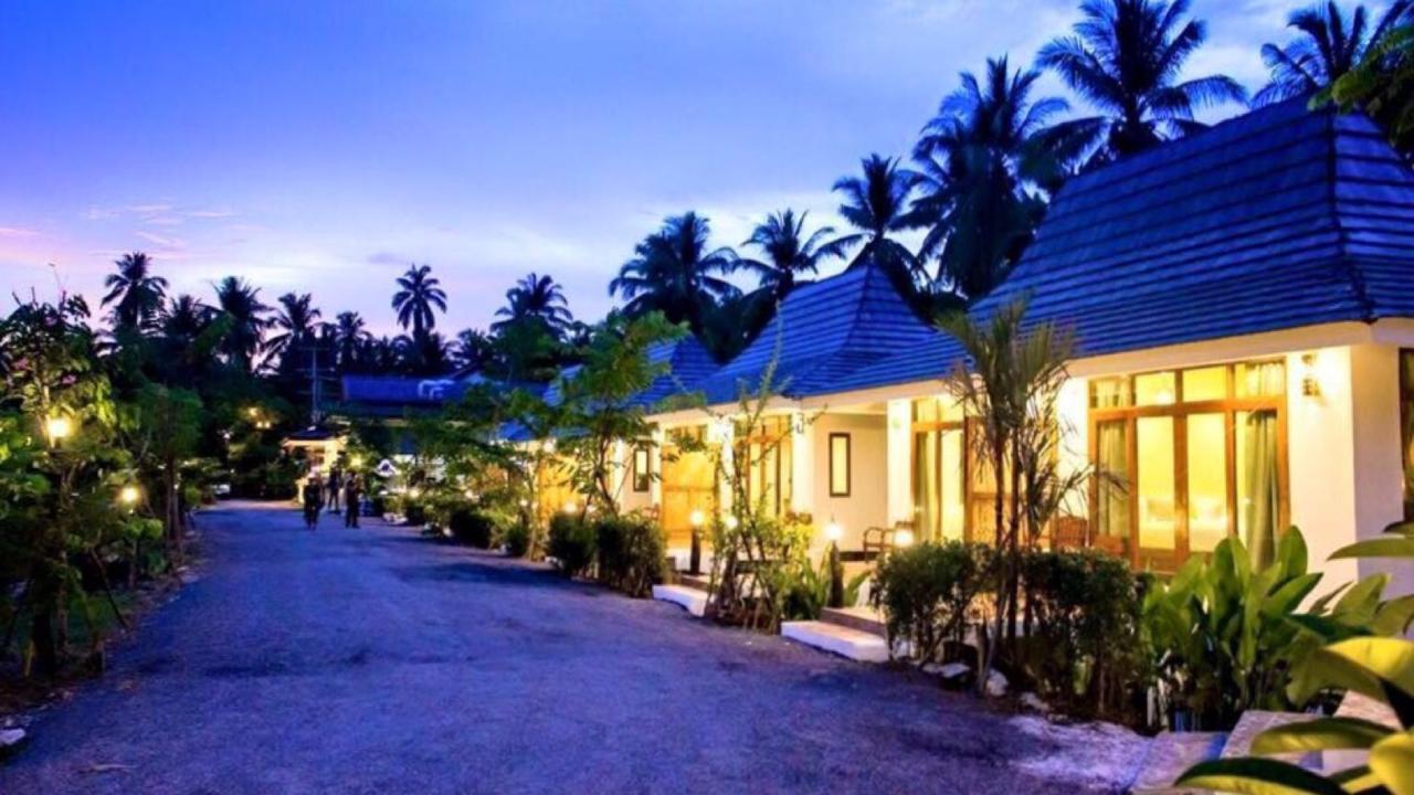Ruean Thai Nai Bang by PANSAK Resort Surat Thani Bagian luar foto