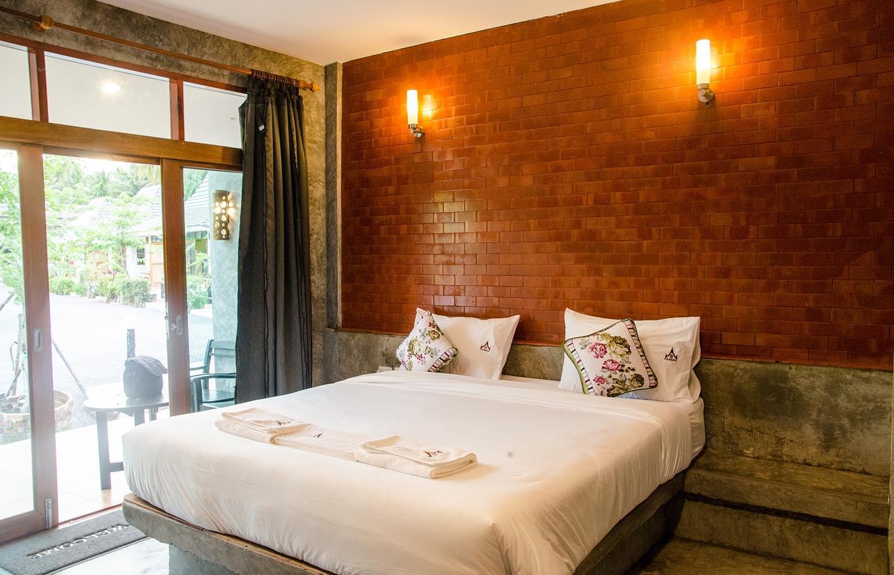 Ruean Thai Nai Bang by PANSAK Resort Surat Thani Bagian luar foto