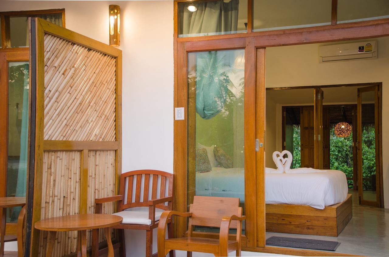Ruean Thai Nai Bang by PANSAK Resort Surat Thani Bagian luar foto