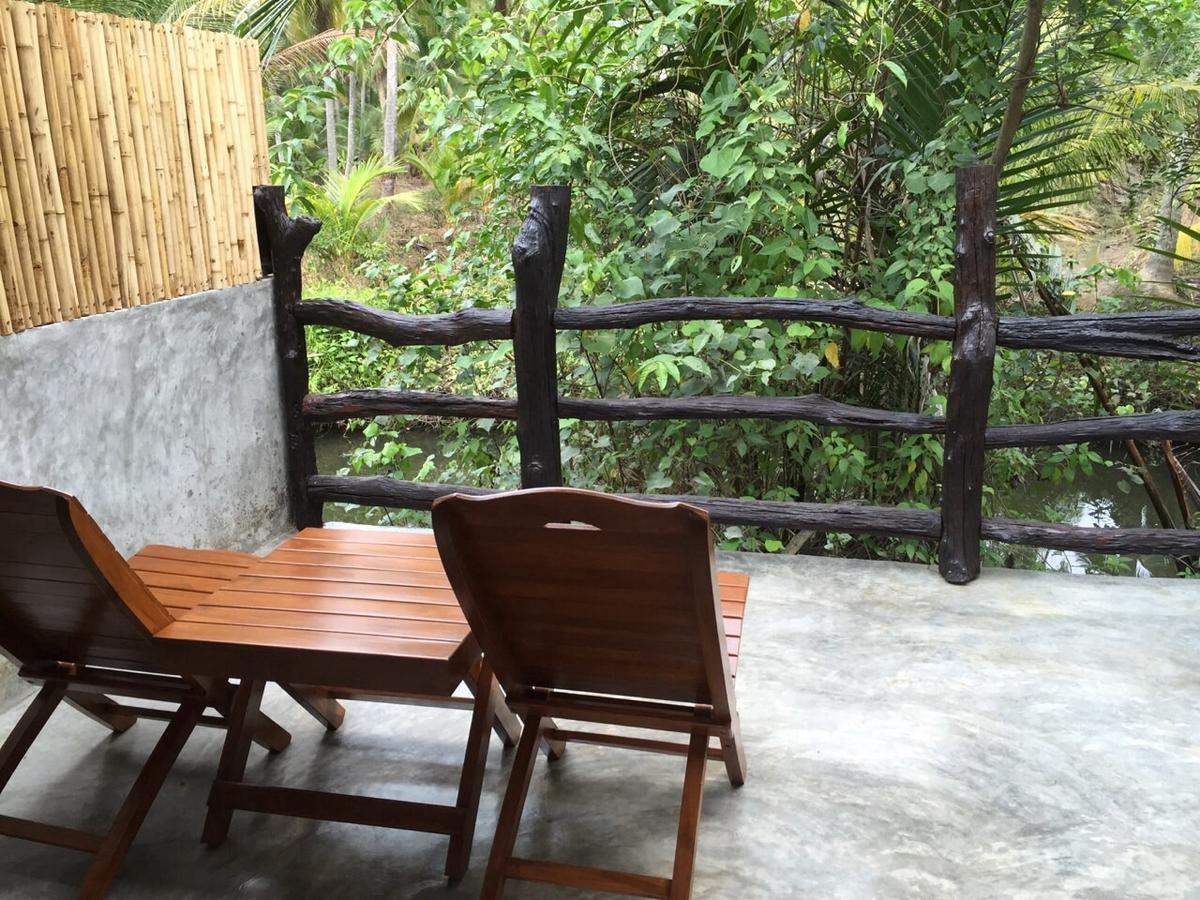Ruean Thai Nai Bang by PANSAK Resort Surat Thani Bagian luar foto